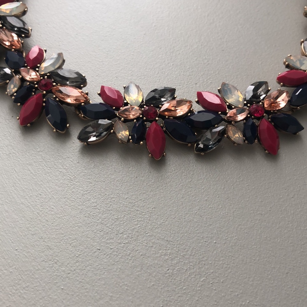 Loft Statement Necklace - Picture 6 of 11